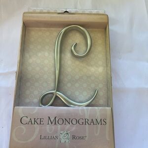 Lillian Rose Silver Cake Monogram 'L'